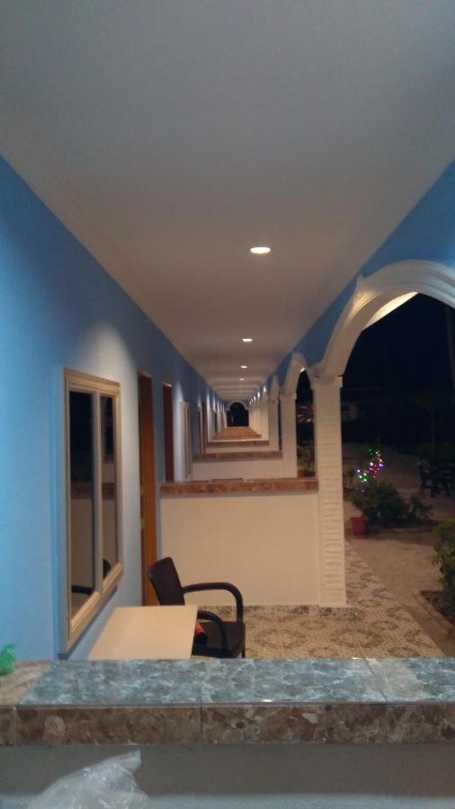 Mazza Nur Motel Pantai Cenang  Buitenkant foto