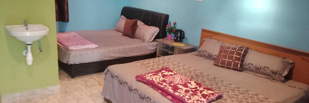 Mazza Nur Motel Pantai Cenang  Buitenkant foto